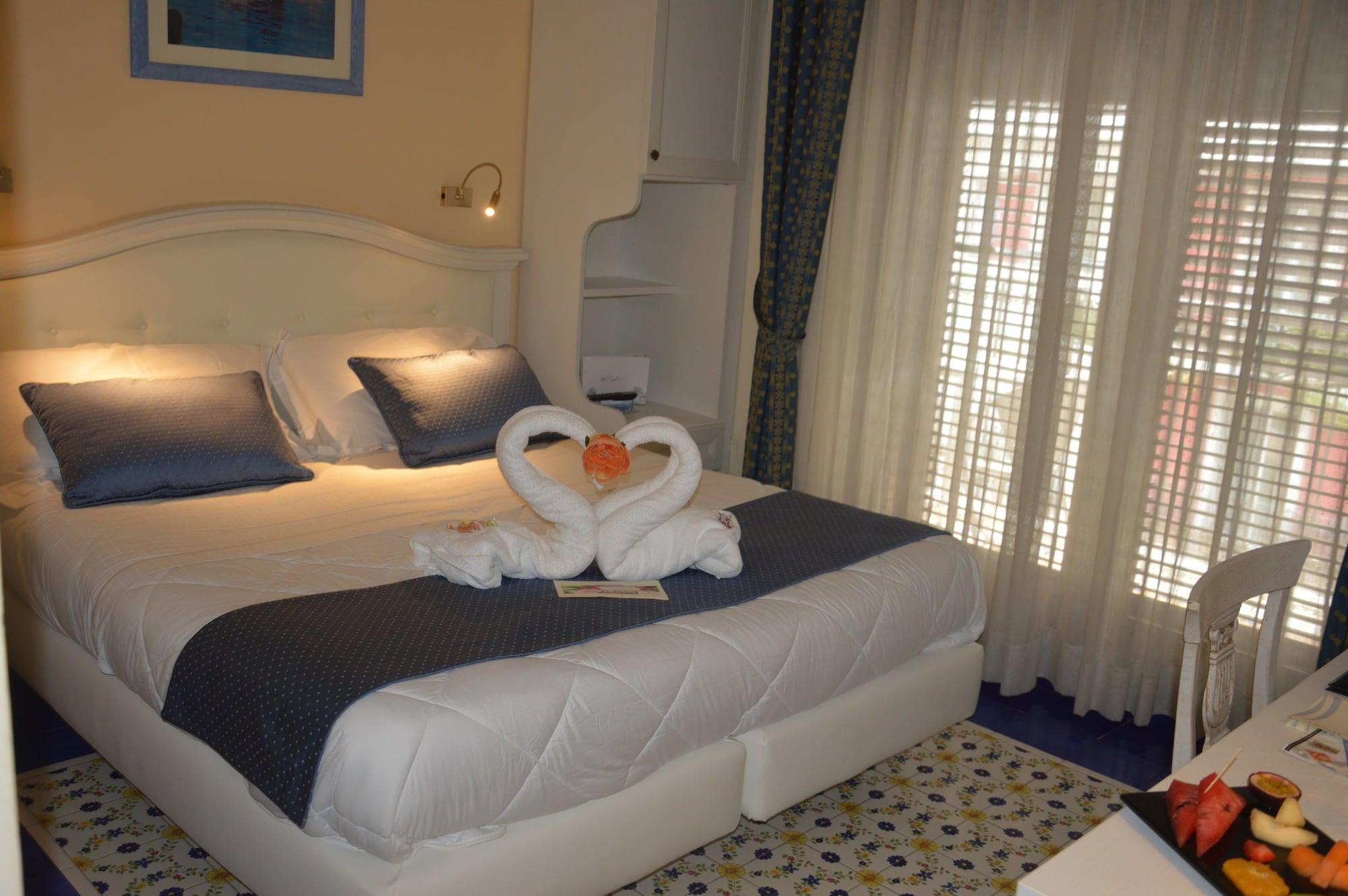 Hotel Santa Lucia Minori Esterno foto