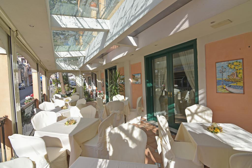 Hotel Santa Lucia Minori Esterno foto
