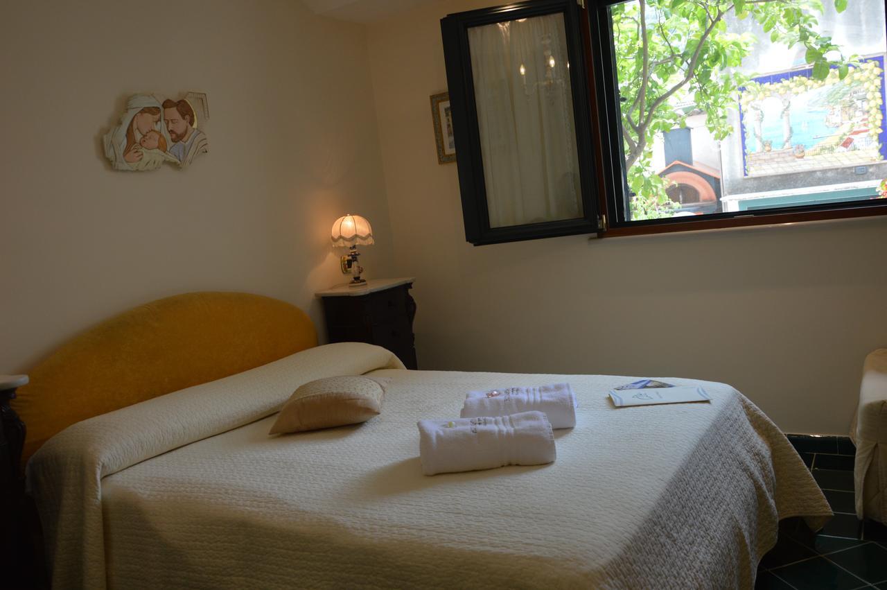 Hotel Santa Lucia Minori Esterno foto